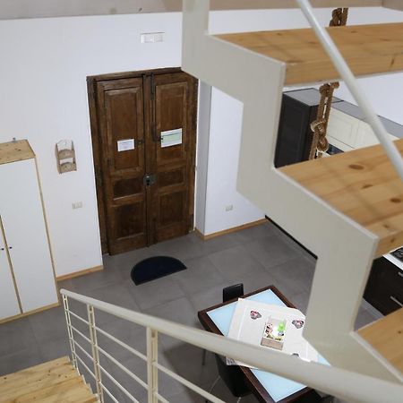 Appartamenti Laura Wi-Fi Curti Экстерьер фото