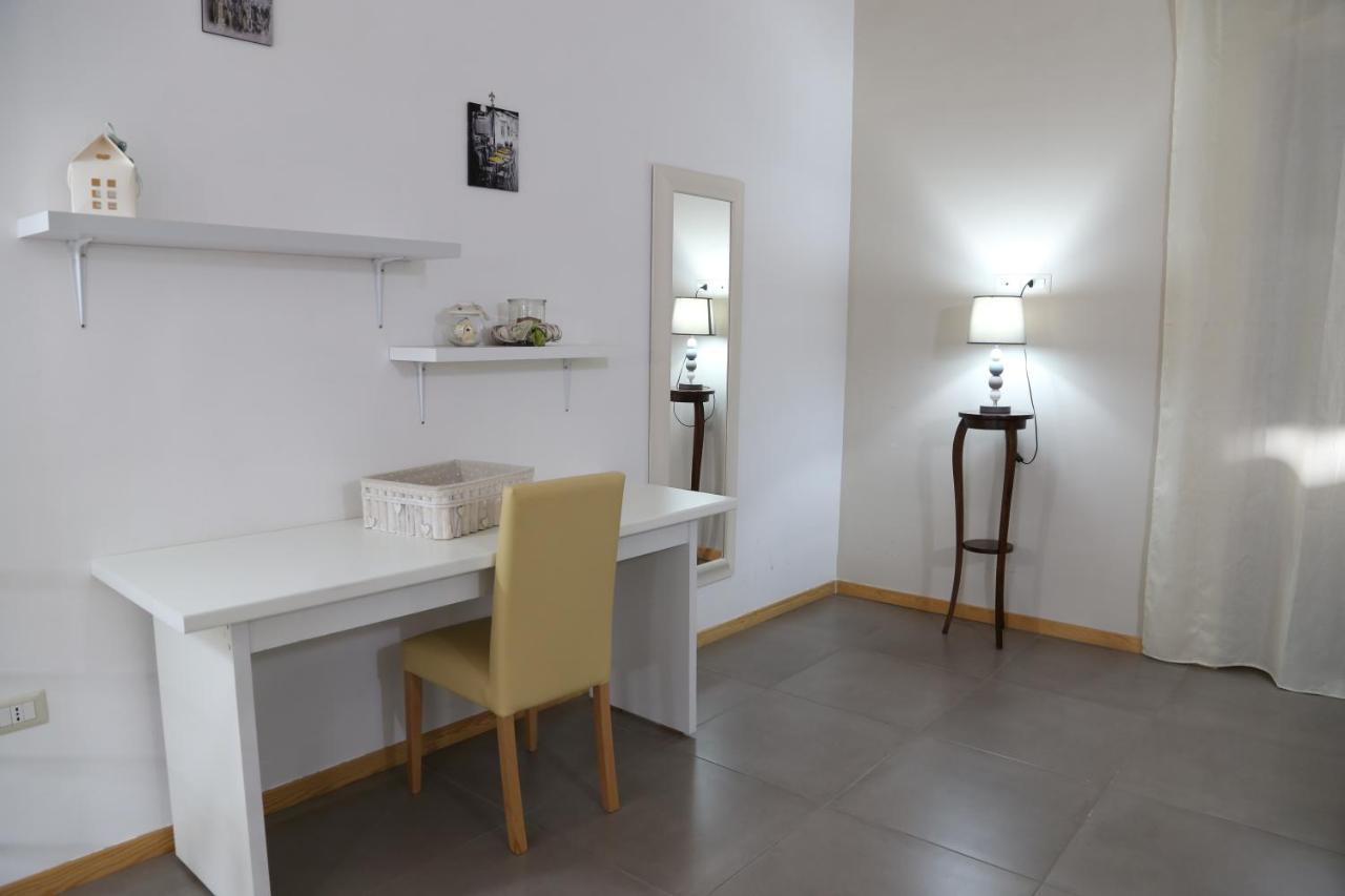 Appartamenti Laura Wi-Fi Curti Экстерьер фото